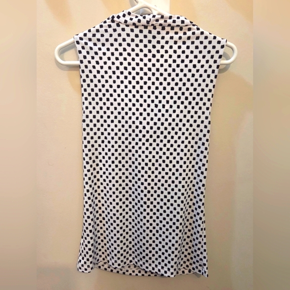 ⭐️Lord And Taylor Sleeveless Blouse XS - Picture 2 of 3